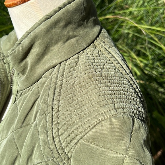 [BlankNyC} Cropped Olive Zip Front Jacket - Picture 4 of 14